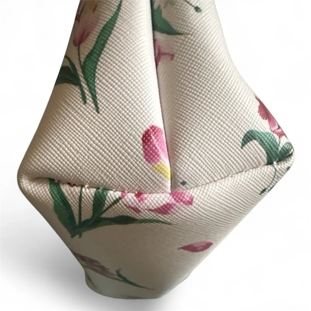 JILL By JillStuart Make Up Cosmetic Toiletry Zip Floral Bag Pouch 8x6x3